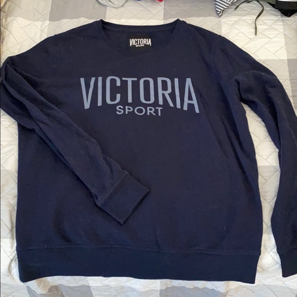 Victoria’s Sport lightweight pullover